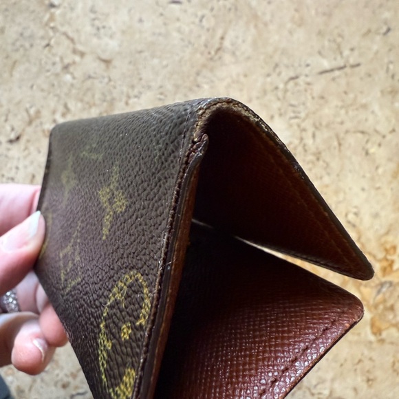 Louis Vuitton Monogram Brown Wallet with Gold Button - Picture 2 of 6